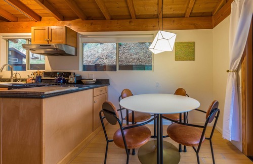 Topanga Casa | Chime House☀️Topanga Bungalow debajo de los robles