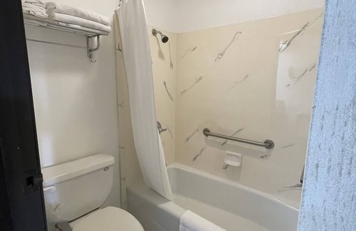 Chino Hotel | Chino Motel