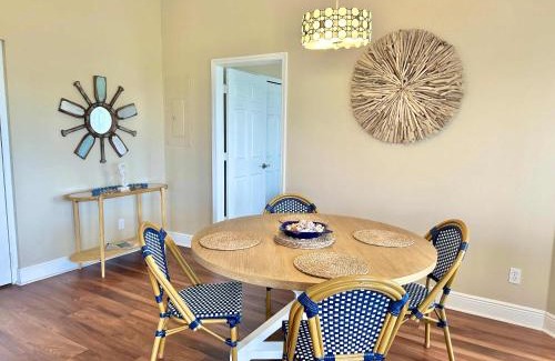 Pelican Apartamento | Chiquita Retreat with Pool