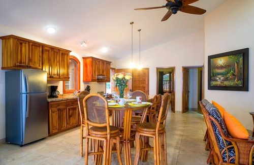 Manglaralto Apartamento | ¡Elija Sunset Villa si no espera nada más que lo mejor de sus vacaciones en la playa!