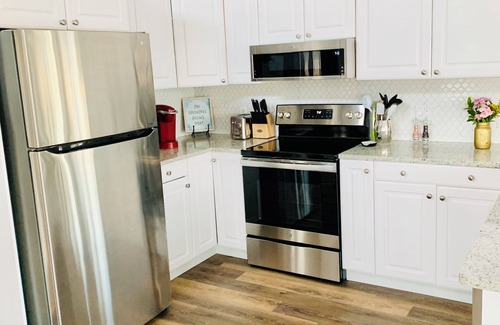 South Beach Haven Casa | Chowda cook off & Kitefest Open! 1 house off Beach, 3 Decks, Ocean & Bay Views