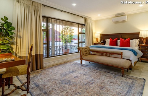 Nelspruit Casa | Christie's at 32 on Russell