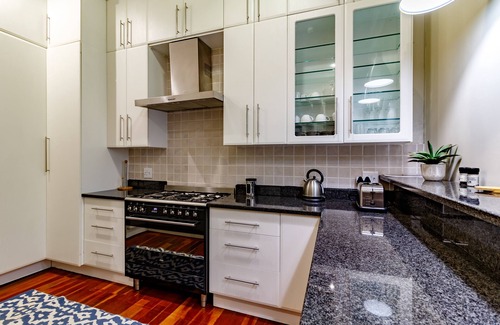 Nelspruit Casa | Christie's at 32 on Russell