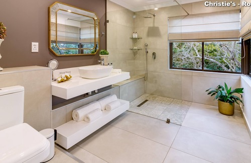 Nelspruit Casa | Christie's at 32 on Russell