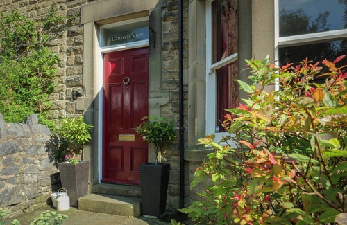 Buxton Casa | CHURCH VIEW, pet friendly, with open fire in Buxton