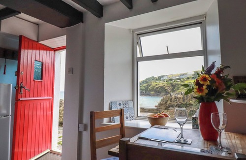 Portmellon Cabaña | CHY RANI, pet friendly, character holiday cottage in Mevagissey