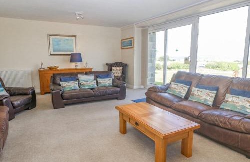 Bwlchtocyn Casa | Cim Canol