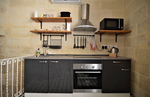 Cospicua Casa | Citta` Cospicua Suites - 'Il-hanut' suite