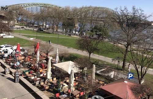 Altstadt-Nord Apartamento | City Apartment 1-5 Vista del río Rhein