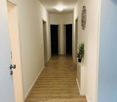 Kernstadt Apartamento | City Apartment - 9 Bedrooms - 22 Beds - WiFi - Kitchen