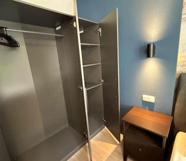 Frohnhausen Apartamento | City Apartment with WIFI, Kitchen and 4K TV