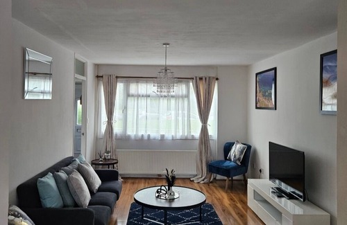 Birmingham Casa | City Classic- Remarkable 3-bed House in Birmingham