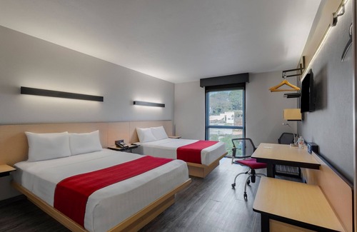 Minerales Hotel | City Express by Marriott Guadalajara Aeropuerto