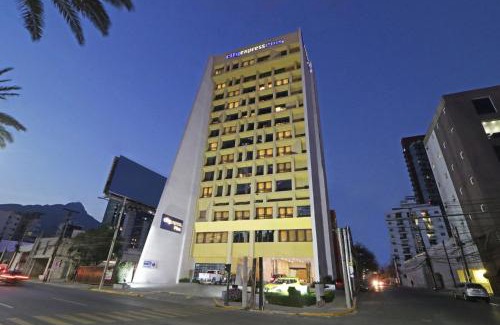 San Jerónimo Hotel | City Express Plus by Marriott Monterrey Galerías