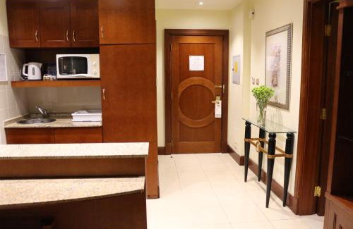 Deira Apartamento | City Seasons Suites