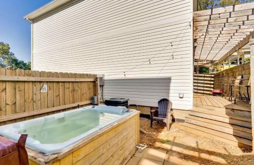 Chattanooga Casa | City Side Comfort in Missionary Ridge - hot tub
