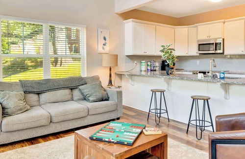 Chattanooga Casa | City Side Homes with a hot tub & game room!