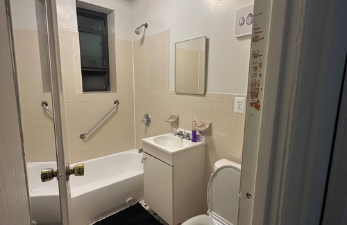 Fort Greene Apartamento | City Views! Large 1-Bedroom in the heart of Fort Greene