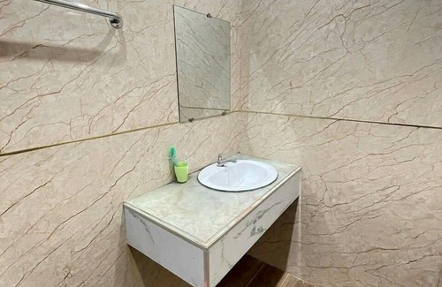 Binh Thuy Hotel | CKC 24H Hotel Near Can Tho City Center