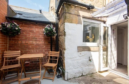Warkworth Cabaña | CLARA'S COTTAGE, family friendly in Warkworth