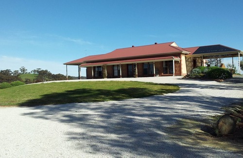 Emu Flat Casa | Clare View HOUSE - Clare View Accomm