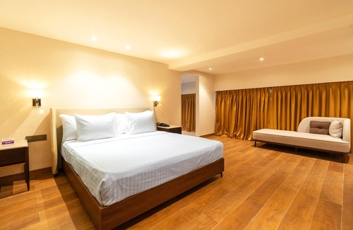 Hyderabad Hotel | Clarks Inn Suites Hyderabad Airport