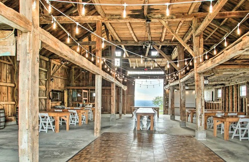 Greene Casa | Classic Cape-Style Farmhouse on 550-Acre Vineyard!