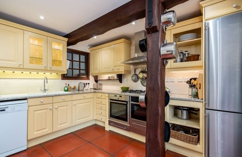 Wooburn Moor Casa | Classic Chilterns Cottage in lovely countryside