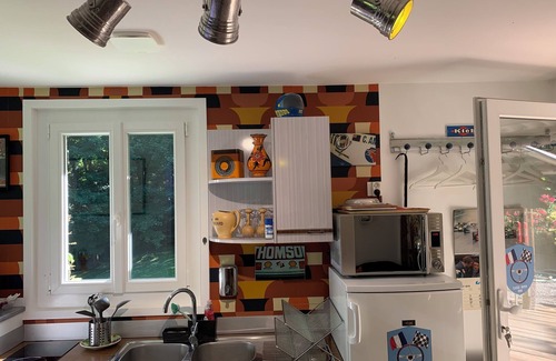 Royat Casa | CLASSIC DRIVER HOME 2, vintage cottage in the heart of nature