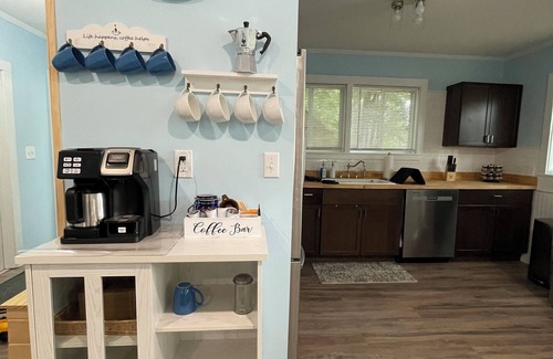 Brookline Cabaña | Classic NH Waterfront House - Swim/Boat/Kayak/Fish