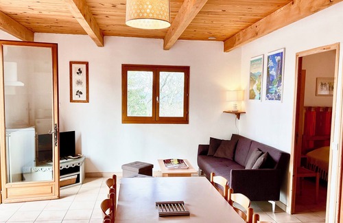 Grospierres Casa | *** casa clasificada con piscina climatizada cerca de las gargantas de l'Ardèche