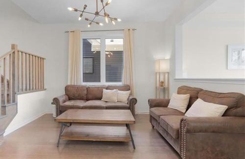 Hagersville Casa | Classy Home Near Beach & Airport
