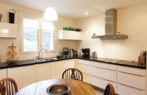 Rouzede Villa | Elegante villa en Ecuras-Rouzède con jardín privado