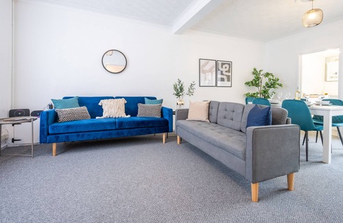 Newport Casa | Clayton Street by Tŷ SA