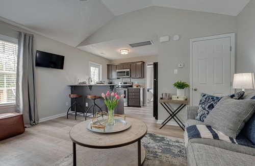 Lewisburg Apartamento | Clean and Private Updated Duplex Apartment