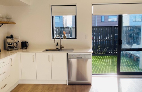 Hobsonville Casa | Clean and Tidy 2 Bedroom Townhouse With Playroom. Perfect for Families