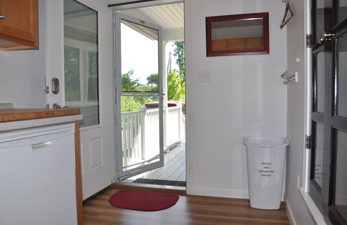 Rockland Apartamento | Clean Bright Quiet Apartment