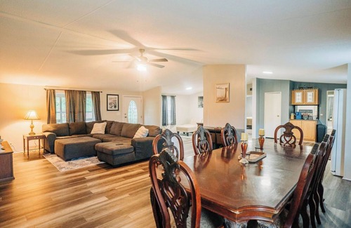 Ruffin Casa | Clean, charming, and spacious 3-bedroom house in Walterboro with WiFi and AC
