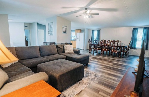 Ruffin Casa | Clean, charming, and spacious 3-bedroom house in Walterboro with WiFi and AC