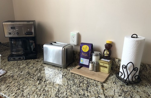 Carrollton Apartamento | Belleza Histórica 3BR / 2BA Univ Distrito Apt. Viaja en el tranvía hasta el cuarto de Francia