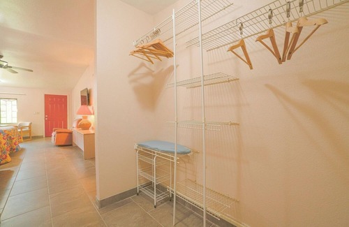 Weslaco Hotel | Clean, Comfortable Room – Perfect Family Stay Near Weslaco Attractions