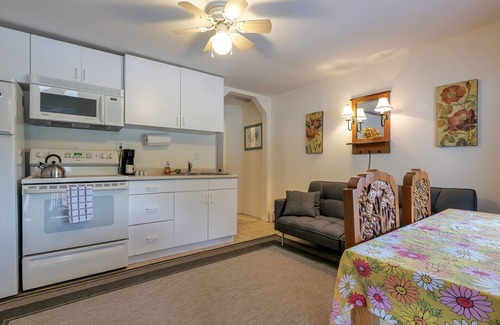 Ellsworth Casa | Clean&Cozy 1BR Apt5 w/Full Kitchen & Bathroom