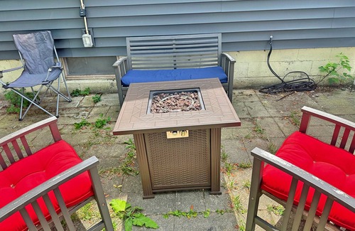 Fond du Lac Apartamento | Clean, Cozy, Efficient Studio at a price you cant beat!