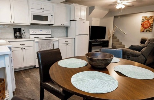 Shawnee Casa | Clean, Cozy & Private 2-Bdrm Retreat In The Woods