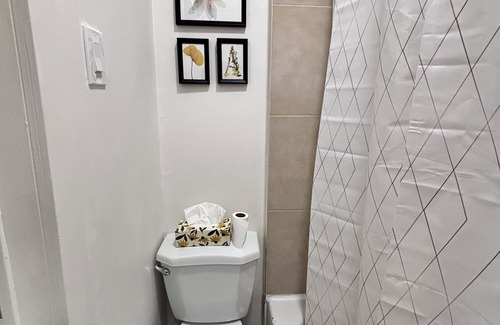 De Lorimier Condominio | Clean, modern, newly renovated 2 BD condo in the heart of Plateau Mont-Royal