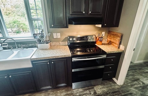 Piedmont Casa | Clearwater Chalet: Chic 3BR Oasis by Lake & UTV Thrills!