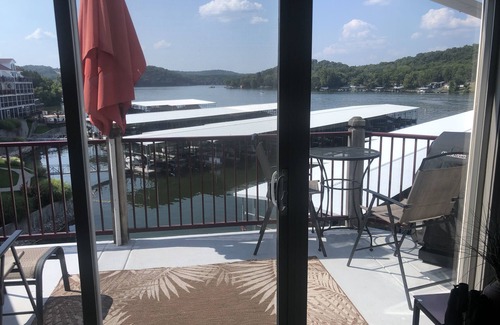 Camdenton Condominio | Piso superior Clearwater Tranquilo Lateral Gran vista Barco Slip 12x32 incluido