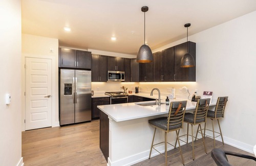 Lakeside Village Apartamento | Clearwater Lofts #104 Building 3 by Summit County Mountain Retreats