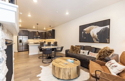 Lakeside Village Apartamento | Clearwater Lofts #104 Building 3 by Summit County Mountain Retreats