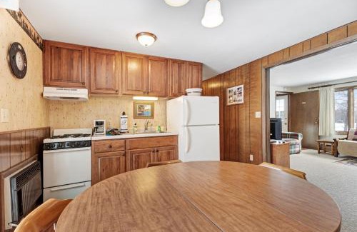 Eagle River Apartamento | Cleerwood Village #252